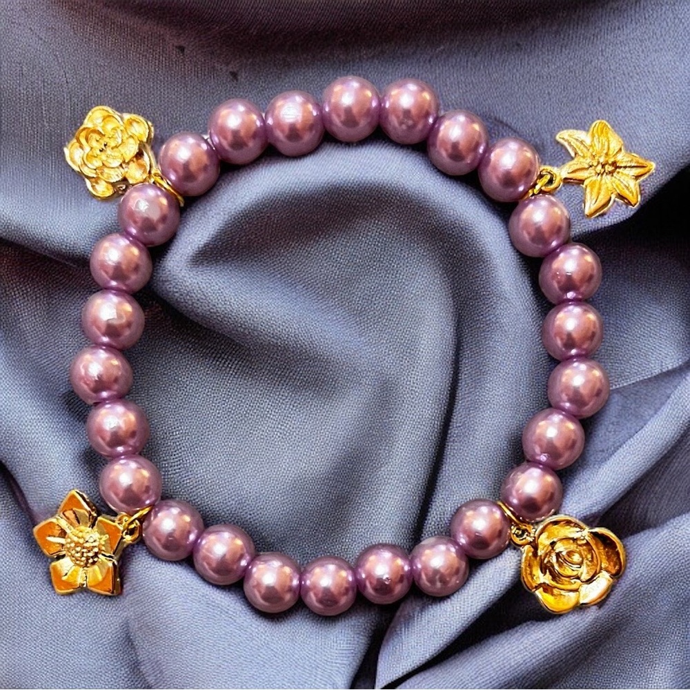 Lavender Purple beaded 4 Flower Charm Bracelet